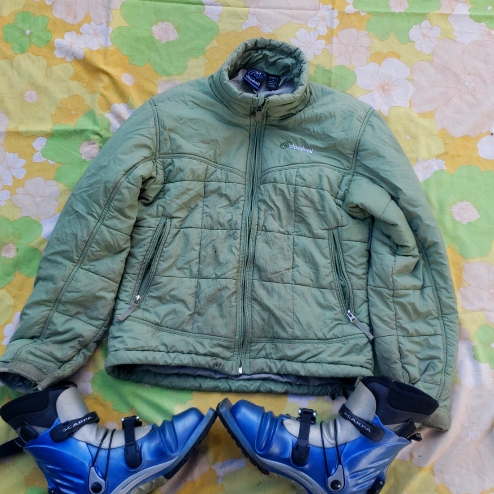 Cloudveil womens puffy puffer full zip jacket